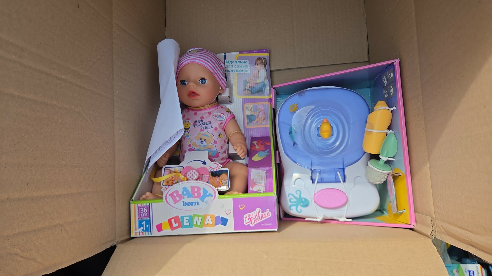 Une poupée Baby Bjorn