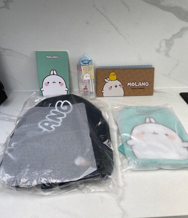 lots Molang composés d'un sac à dos maternelle Molang Kids, d'un sac à dos Mola…